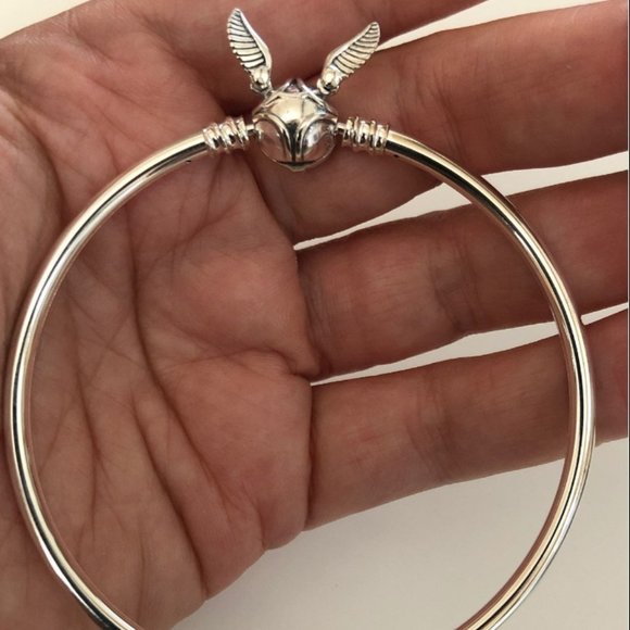Pandora Moments Harry Potter, Golden Snitch Clasp Bangle 20 cm. 7.87 inches. - Picture 1 of 4